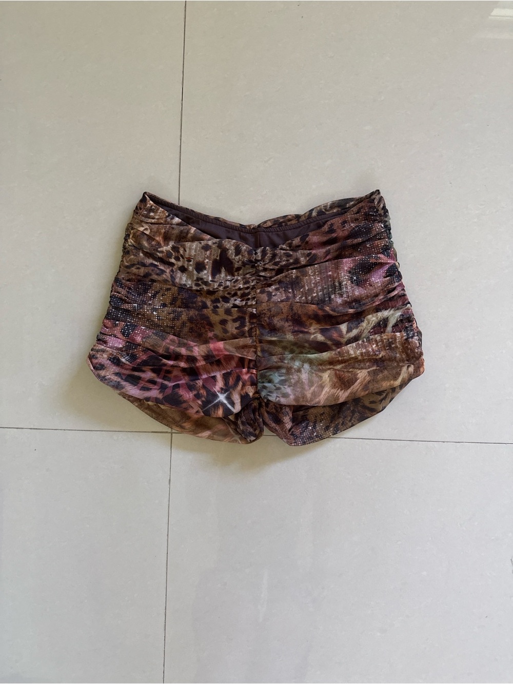 OUTCAST Animal Print Shorts Size XS Like New